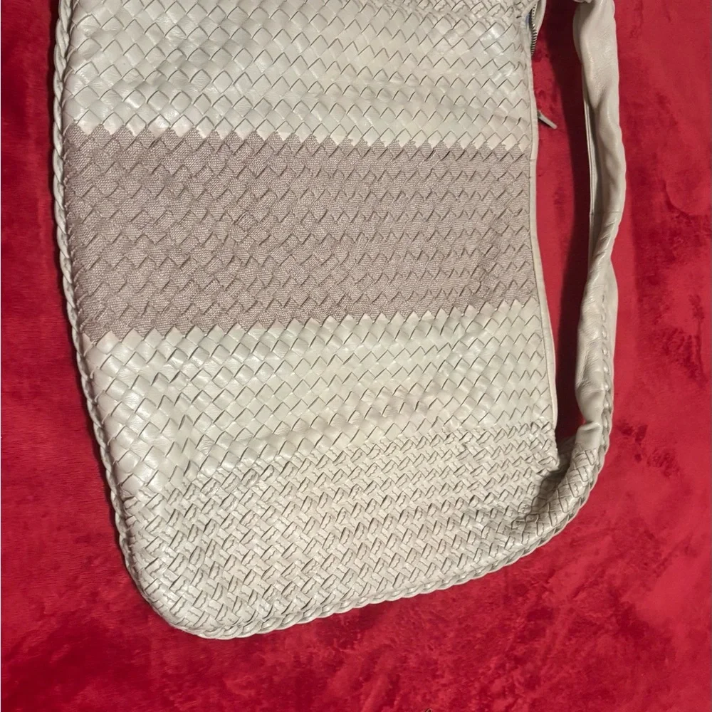 Bottega Veneta Cream  large Woven Tote - Picture 15 of 15
